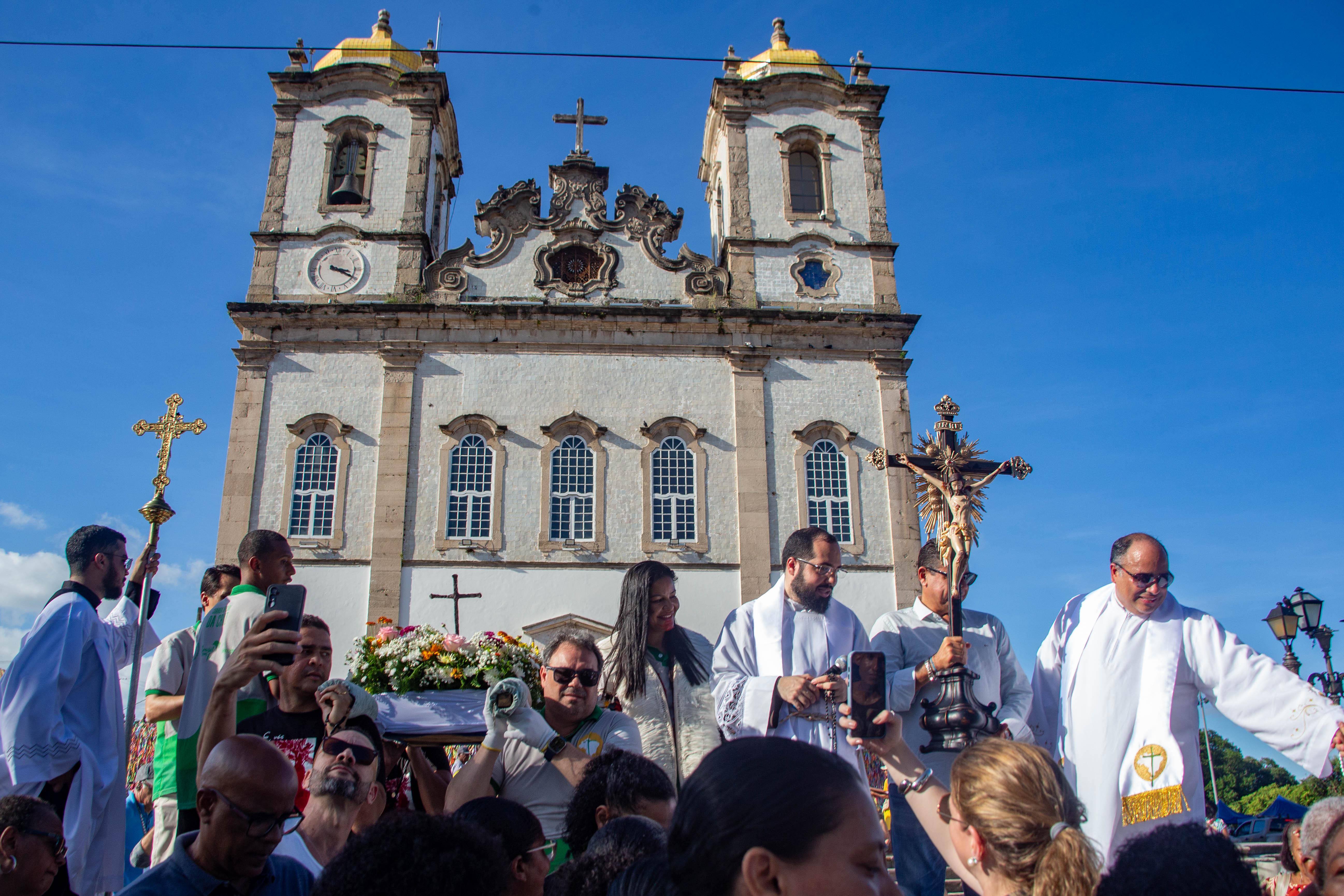 Cruz da Primeira Missa no Brasil chega à Bahia