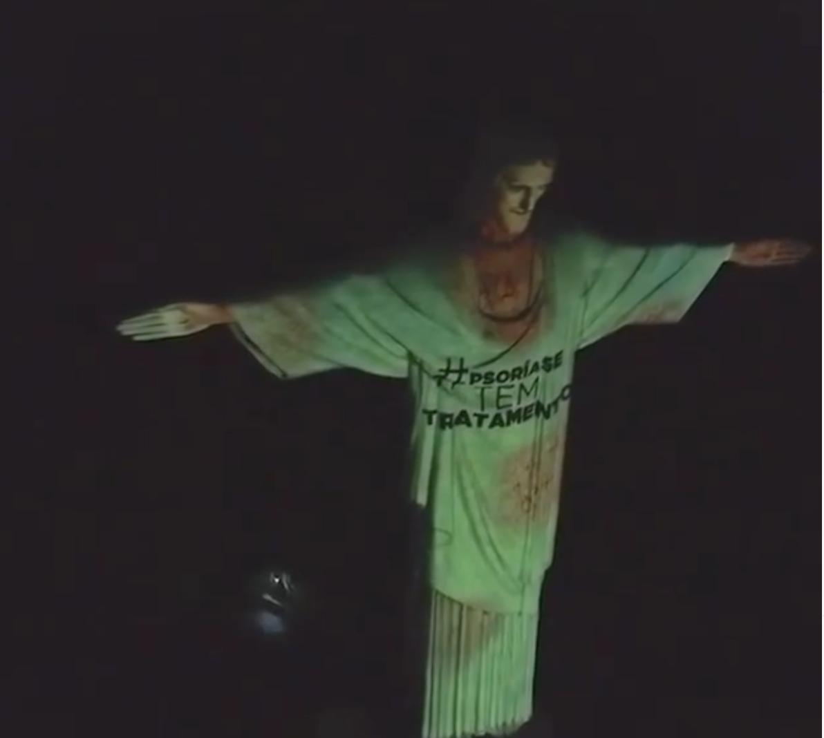Live e Projeção no Cristo Redentor no Dia Mundial da Psoríase