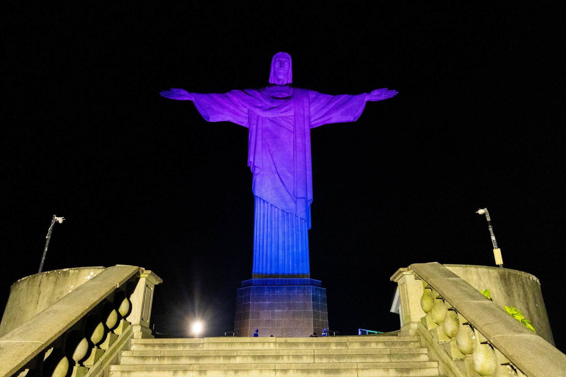 Iluminação Roxo E Azul